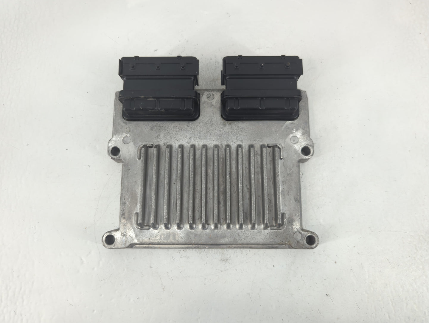 2015-2016 Hyundai Genesis PCM Engine Control Computer ECU ECM PCU OEM P/N:39105-3CEN2 Fits Fits 2015 2016 2017 OEM Used Auto
