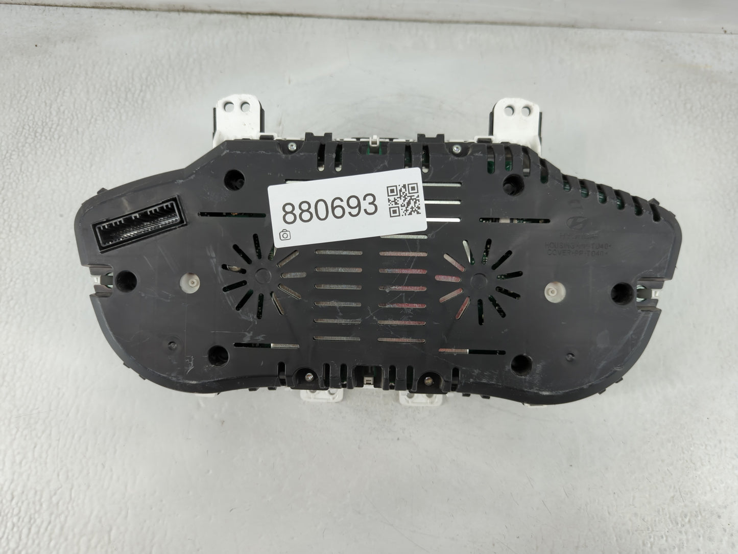 2014-2016 Hyundai Genesis Instrument Cluster Speedometer Gauges P/N:94001-B1200 Fits Fits 2014 2015 2016 OEM Used Auto Parts
