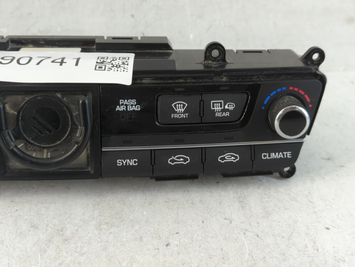 2015-2016 Hyundai Genesis Climate Control Module Temperature AC/Heater Replacement P/N:97250-B1120 Fits Fits 2015 2016 2017 