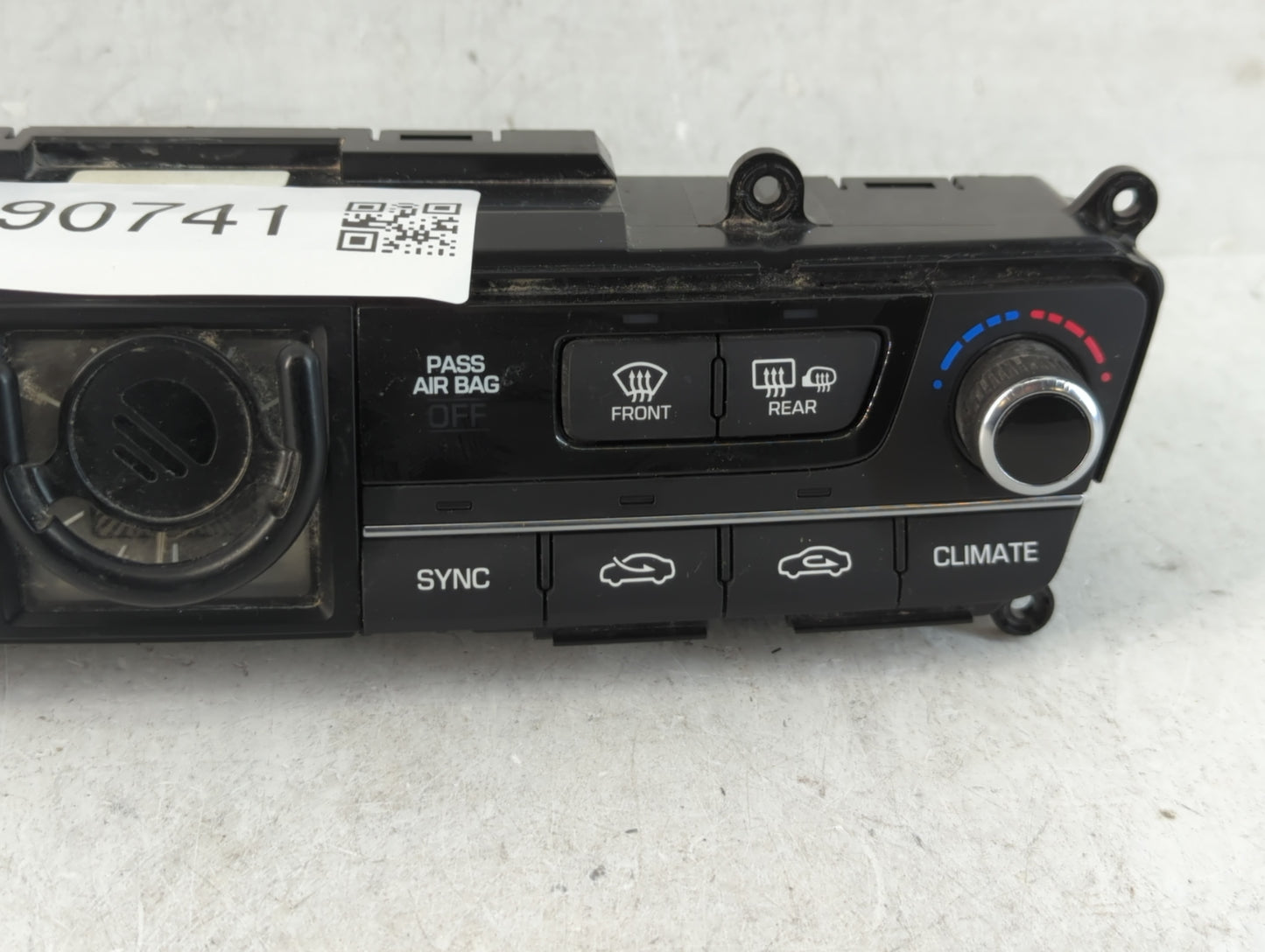 2015-2016 Hyundai Genesis Climate Control Module Temperature AC/Heater Replacement P/N:97250-B1120 Fits Fits 2015 2016 2017 