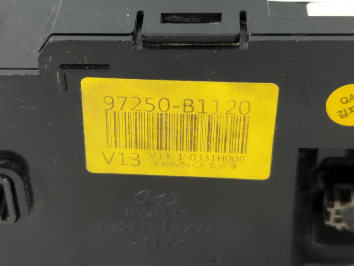 2015-2016 Hyundai Genesis Climate Control Module Temperature AC/Heater Replacement P/N:97250-B1120 Fits Fits 2015 2016 2017 