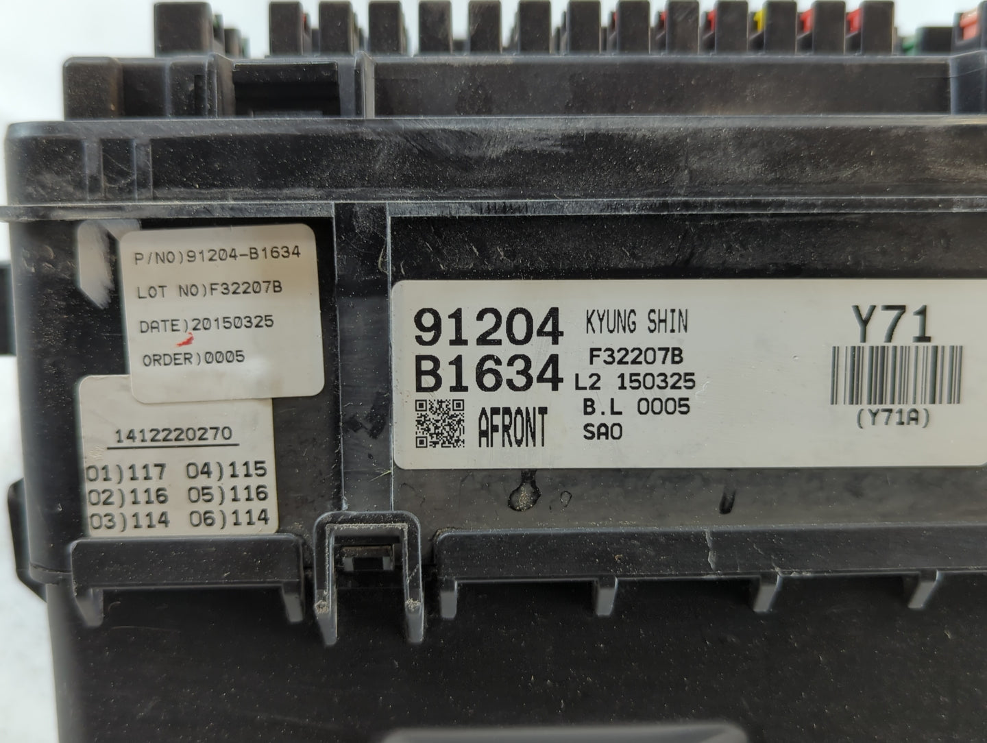 2015 Hyundai Genesis Fusebox Fuse Box Panel Relay Module P/N:91204 B1634 Fits OEM Used Auto Parts - Oemusedautoparts1.com