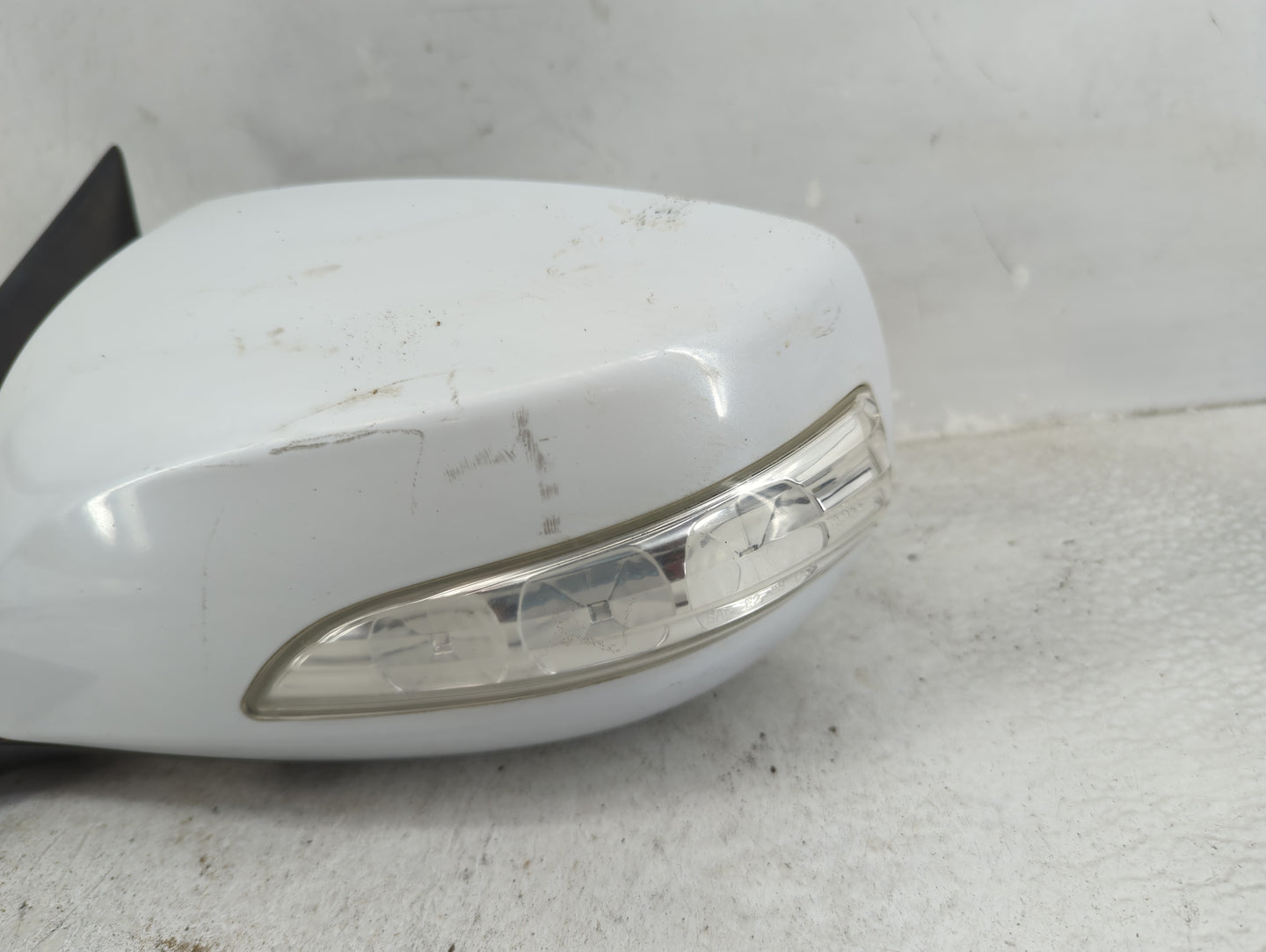 Hyundai Genesis Coupe Driver Left Side View Manual Door Mirror White - Oemusedautoparts1.com