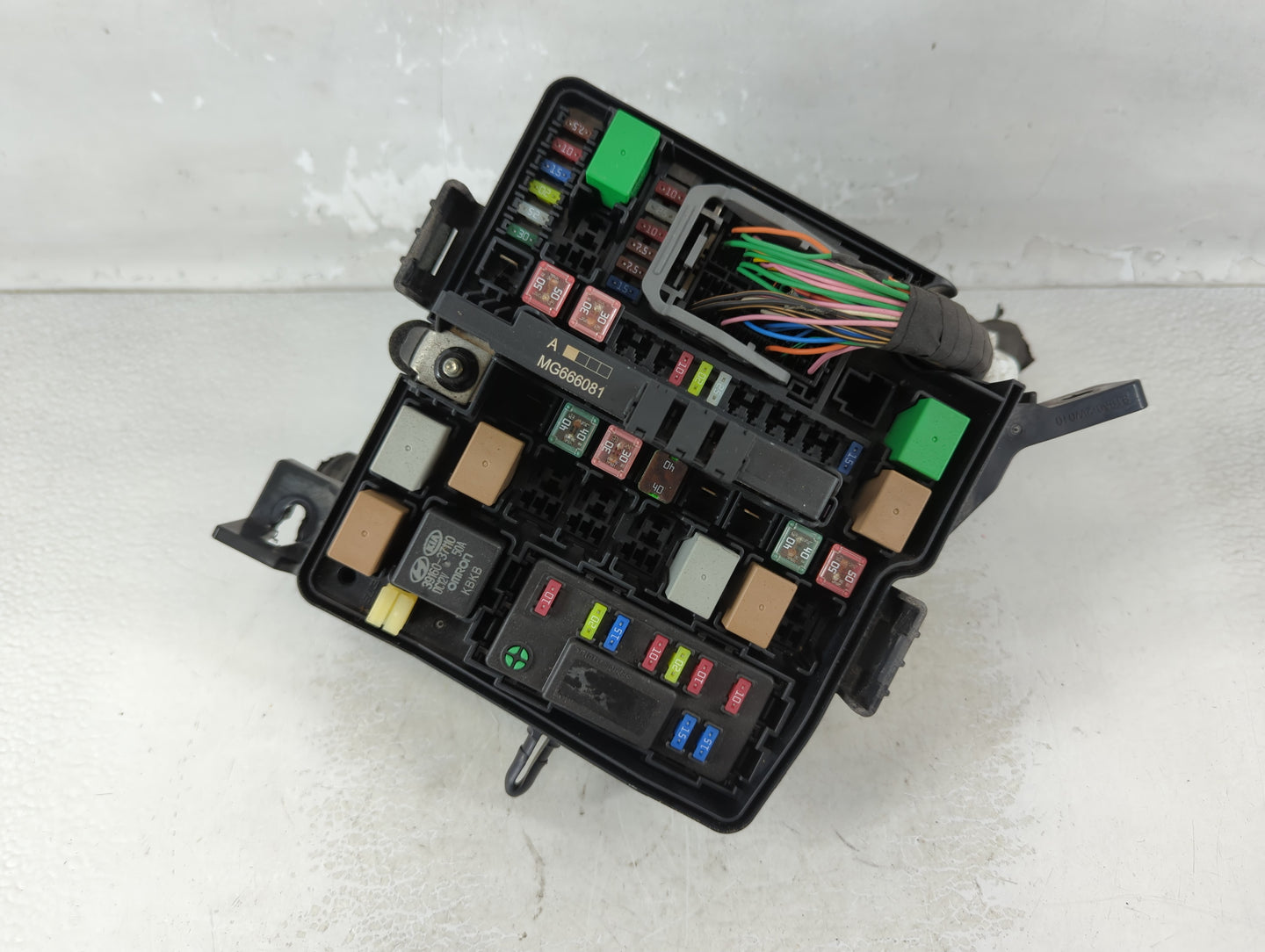 2015 Hyundai Santa Fe Fusebox Fuse Box Panel Relay Module P/N:91941-4Z011QQH 91941-4Z011 Fits OEM Used Auto Parts - Oemuseda