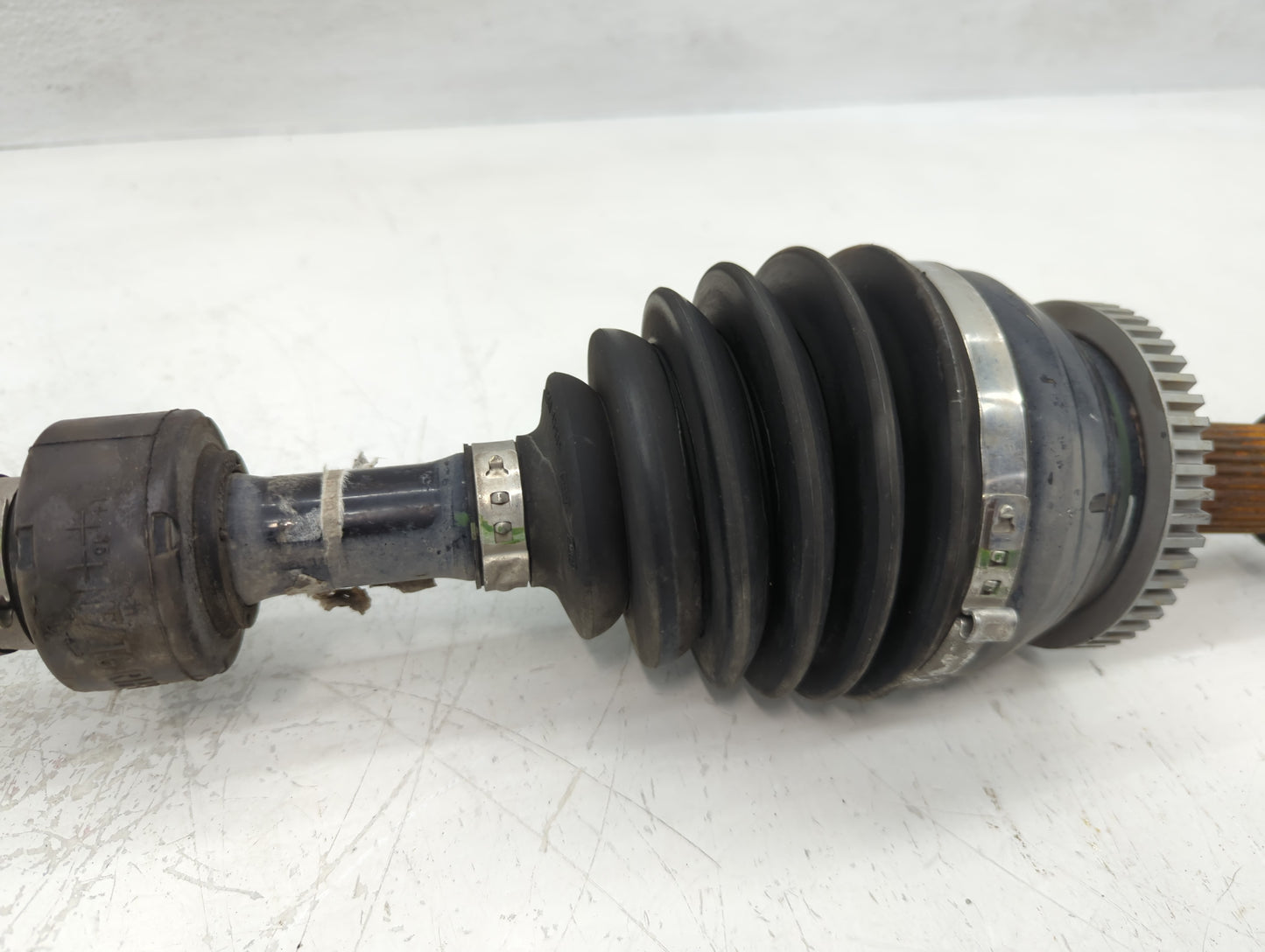 2015 Hyundai Santa Fe Axle Shaft Front Driver Cv C/v - Oemusedautoparts1.com