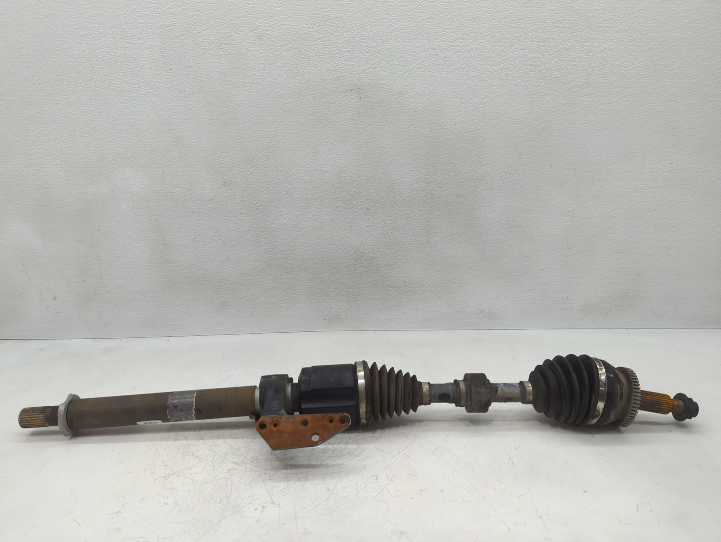 2015 Hyundai Santa Fe Axle Shaft Front Passenger Cv C/v - Oemusedautoparts1.com