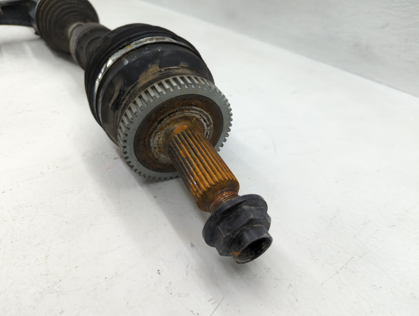 2015 Hyundai Santa Fe Axle Shaft Front Passenger Cv C/v - Oemusedautoparts1.com