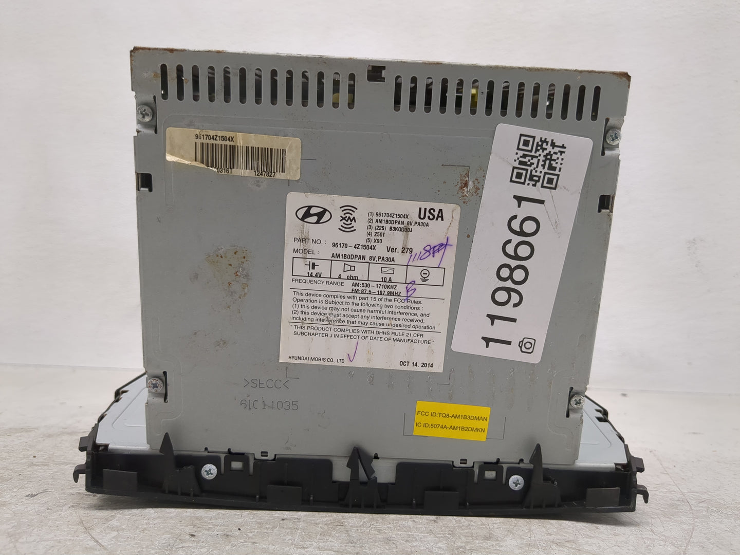 2015-2016 Hyundai Santa Fe Radio AM FM Cd Player Receiver Replacement P/N:96170-4Z1504X Fits Fits 2015 2016 OEM Used Auto Pa
