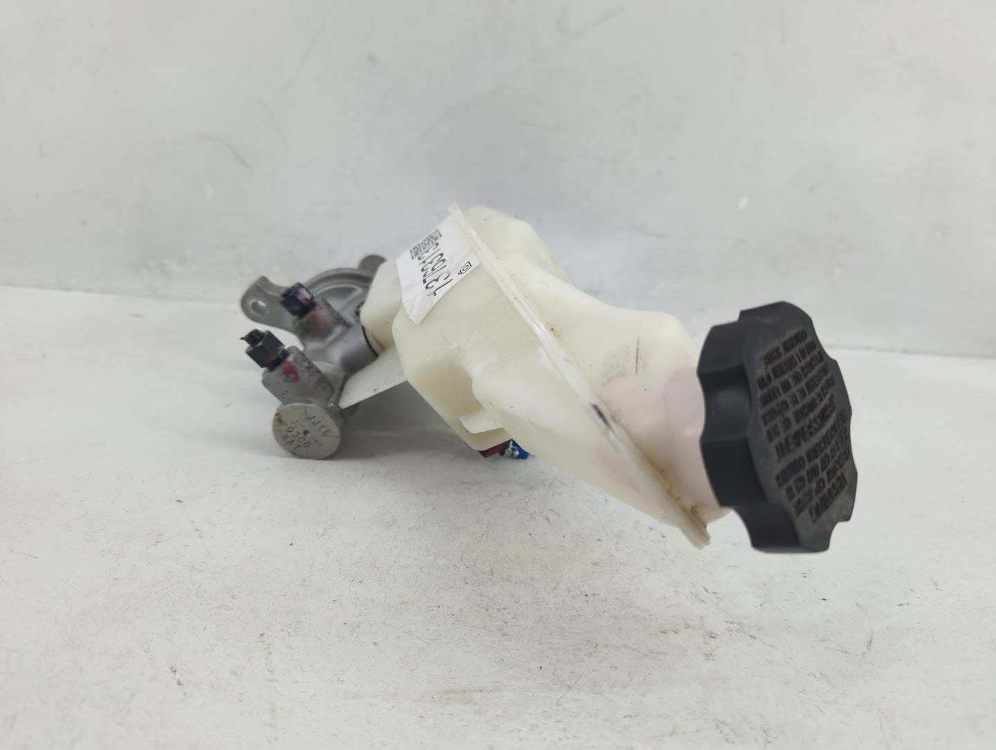 2013-2019 Hyundai Santa Fe Brake Master Cylinder 1376313 - Oemusedautoparts1.com