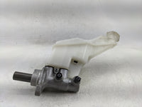 2013-2019 Hyundai Santa Fe Brake Master Cylinder 1376807 - Oemusedautoparts1.com