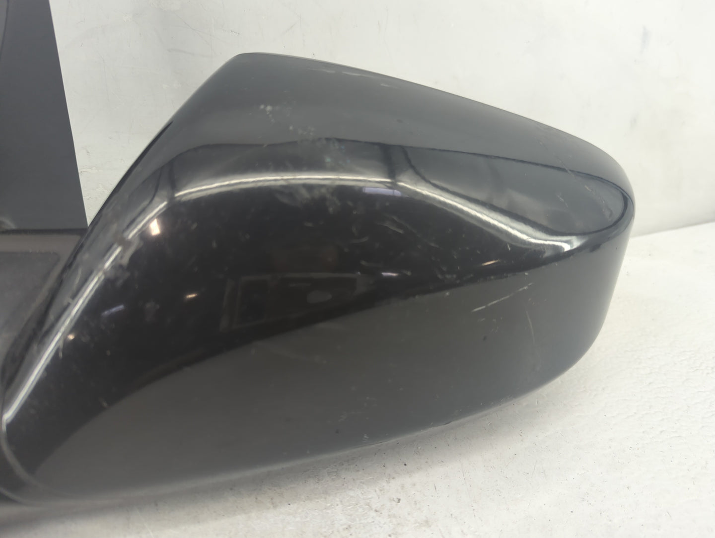 2015-2018 Hyundai Santa Fe Driver Side View Mirror - Left Door Mirror OEM Used - Oemusedautoparts1.com