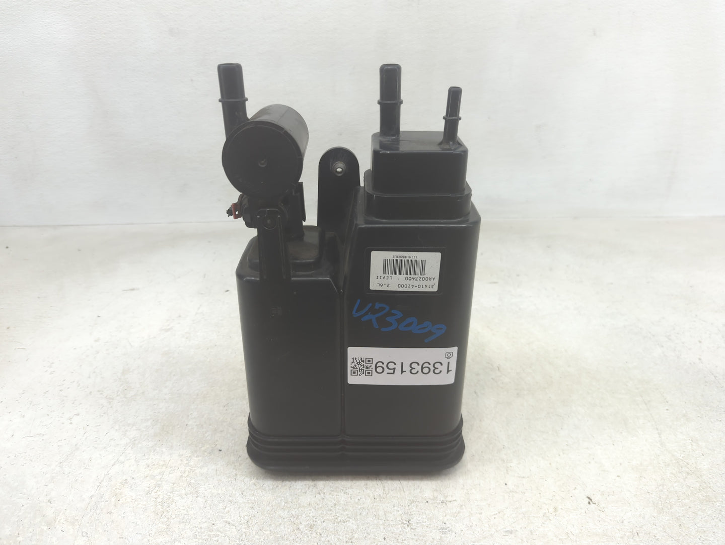 2015 Hyundai Santa Fe Fuel Vapor Charcoal Canister - Oemusedautoparts1.com