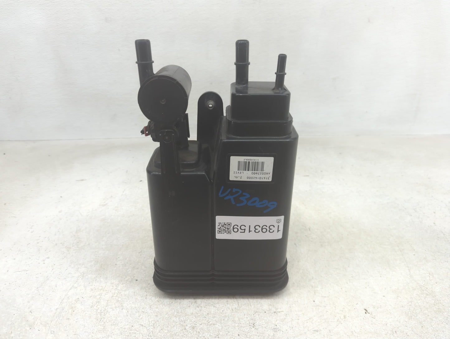 2015 Hyundai Santa Fe Fuel Vapor Charcoal Canister - Oemusedautoparts1.com