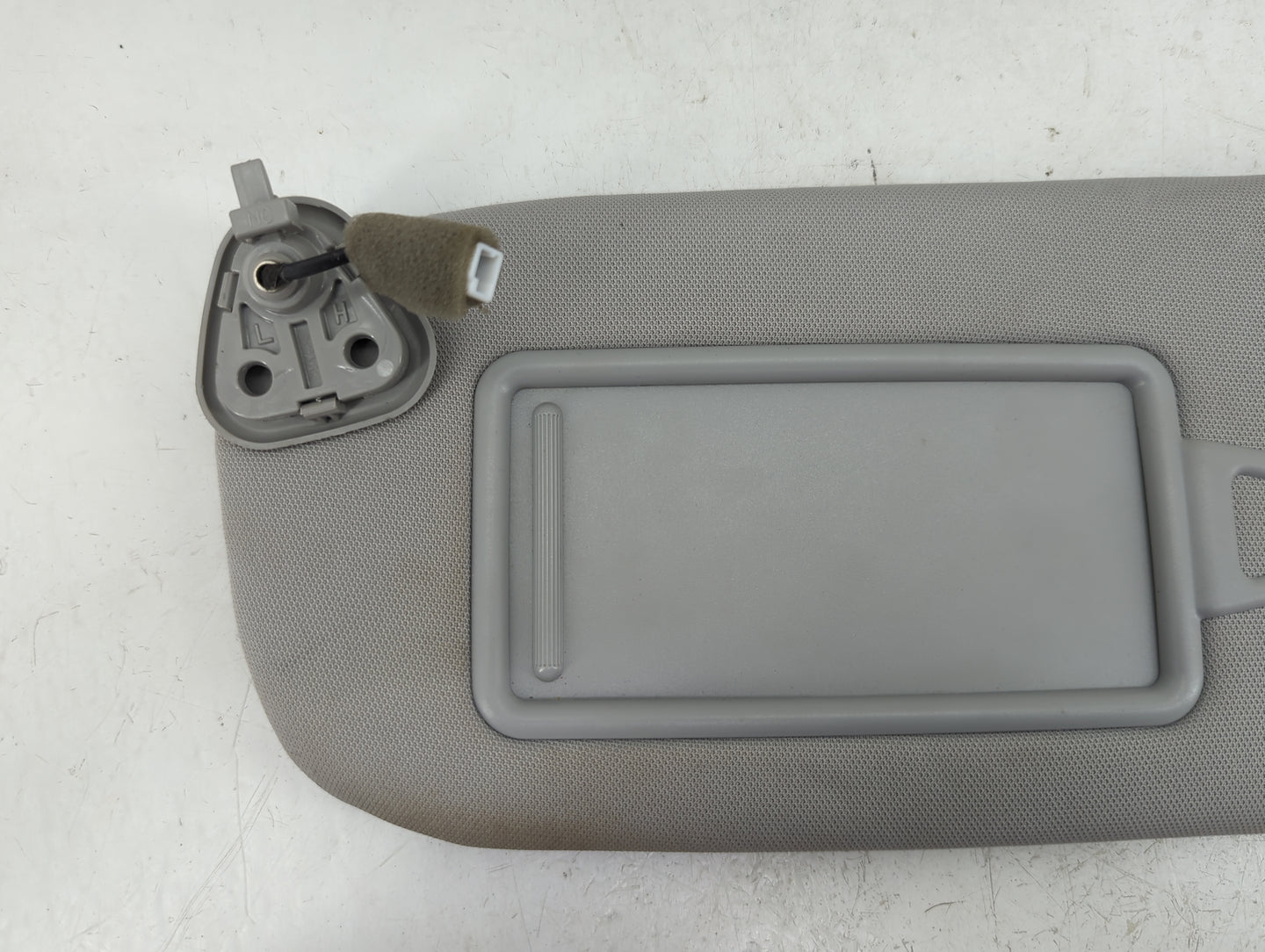 2013-2019 Hyundai Santa Fe Sun Visor Shade Replacement Driver Left Mirror Fits Fits 2013 2014 2015 2016 2017 2018 2019 OEM U