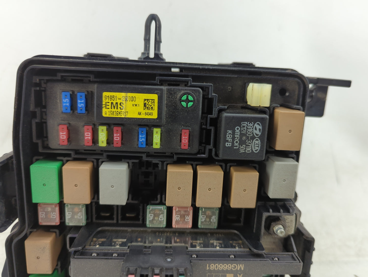 2015 Hyundai Santa Fe Fusebox Fuse Box Panel Relay Module P/N:91200-3Q014 Fits OEM Used Auto Parts - Oemusedautoparts1.com
