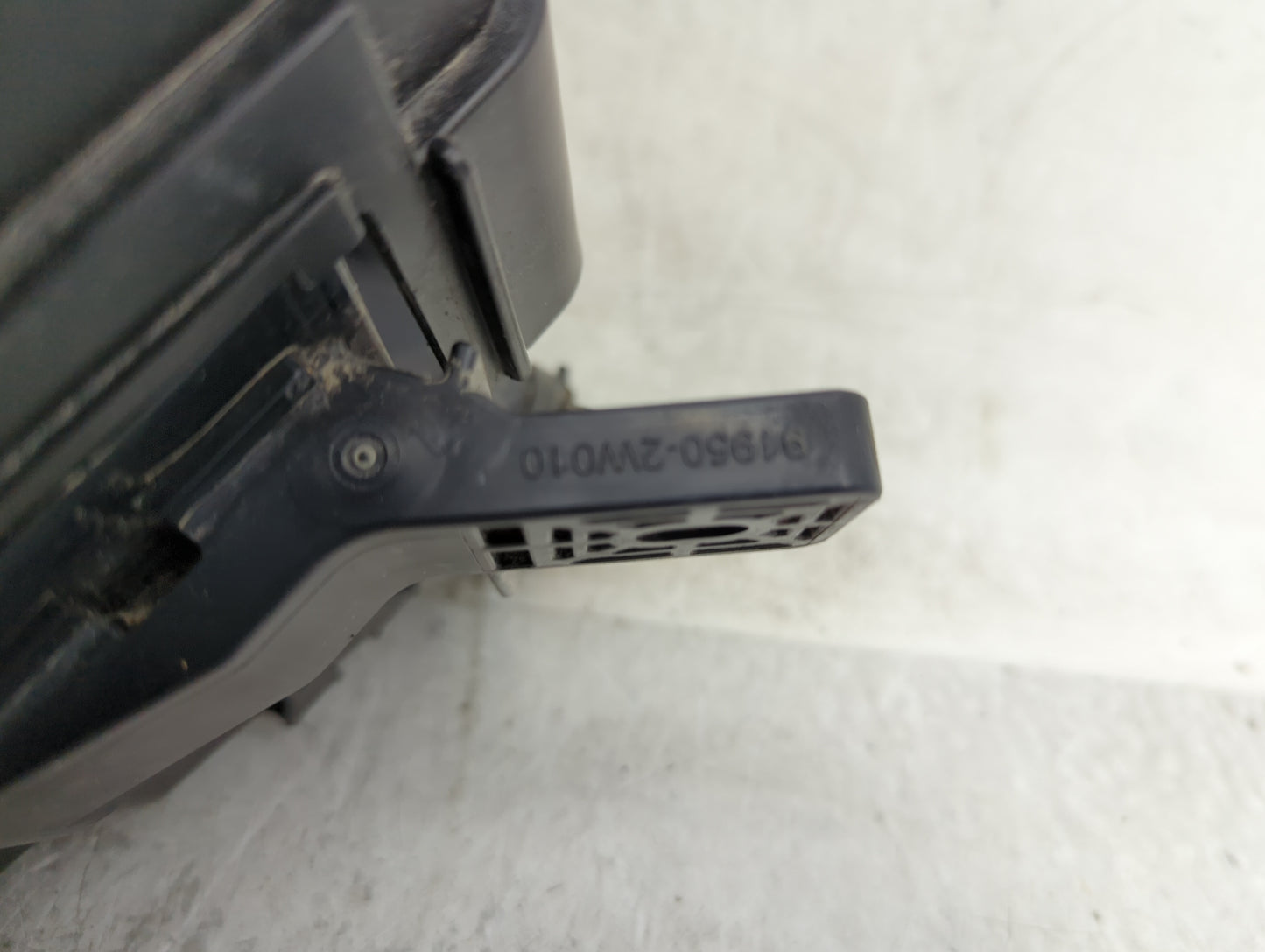 2013-2016 Hyundai Santa Fe Fusebox Fuse Box Panel Relay Module P/N:91210 B8501 Fits Fits 2013 2014 2015 2016 OEM Used Auto P