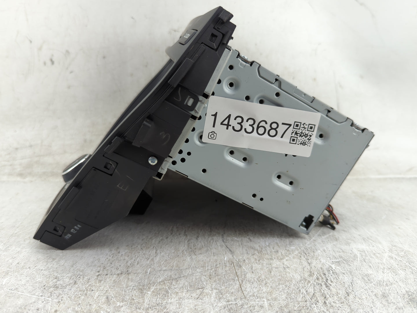 2013-2016 Hyundai Santa Fe Radio AM FM Cd Player Receiver Replacement P/N:96560-B8103XX AV240DPAN.LD Fits Fits 2013 2014 201