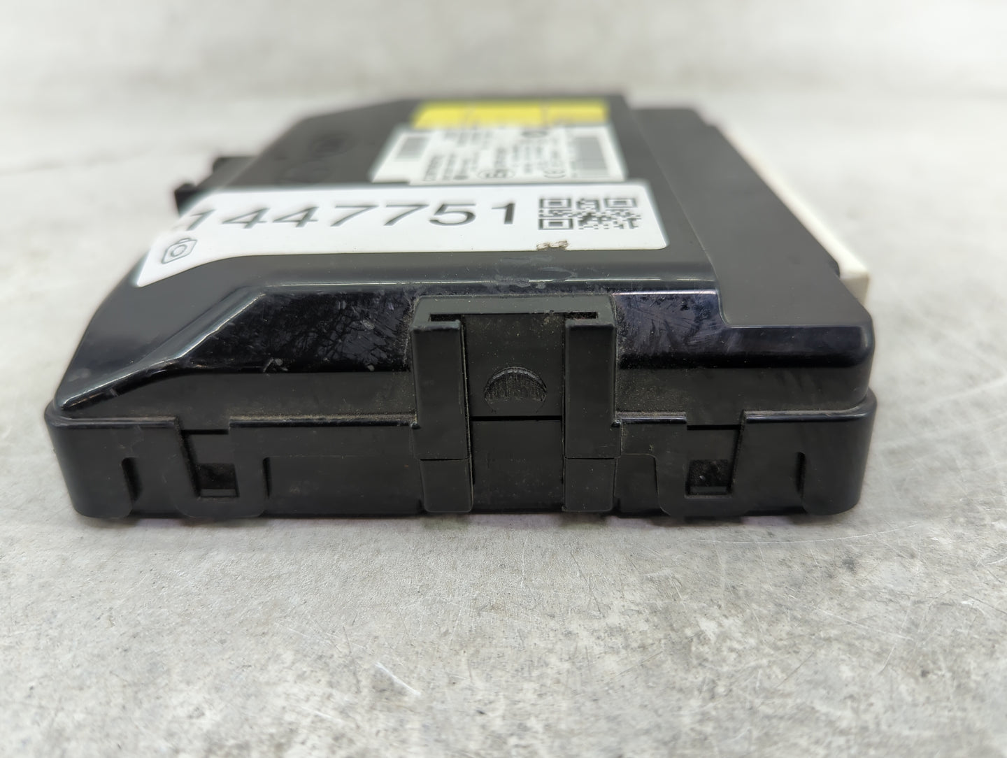 2015-2016 Hyundai Santa Fe Theft-locking Control Module - Oemusedautoparts1.com