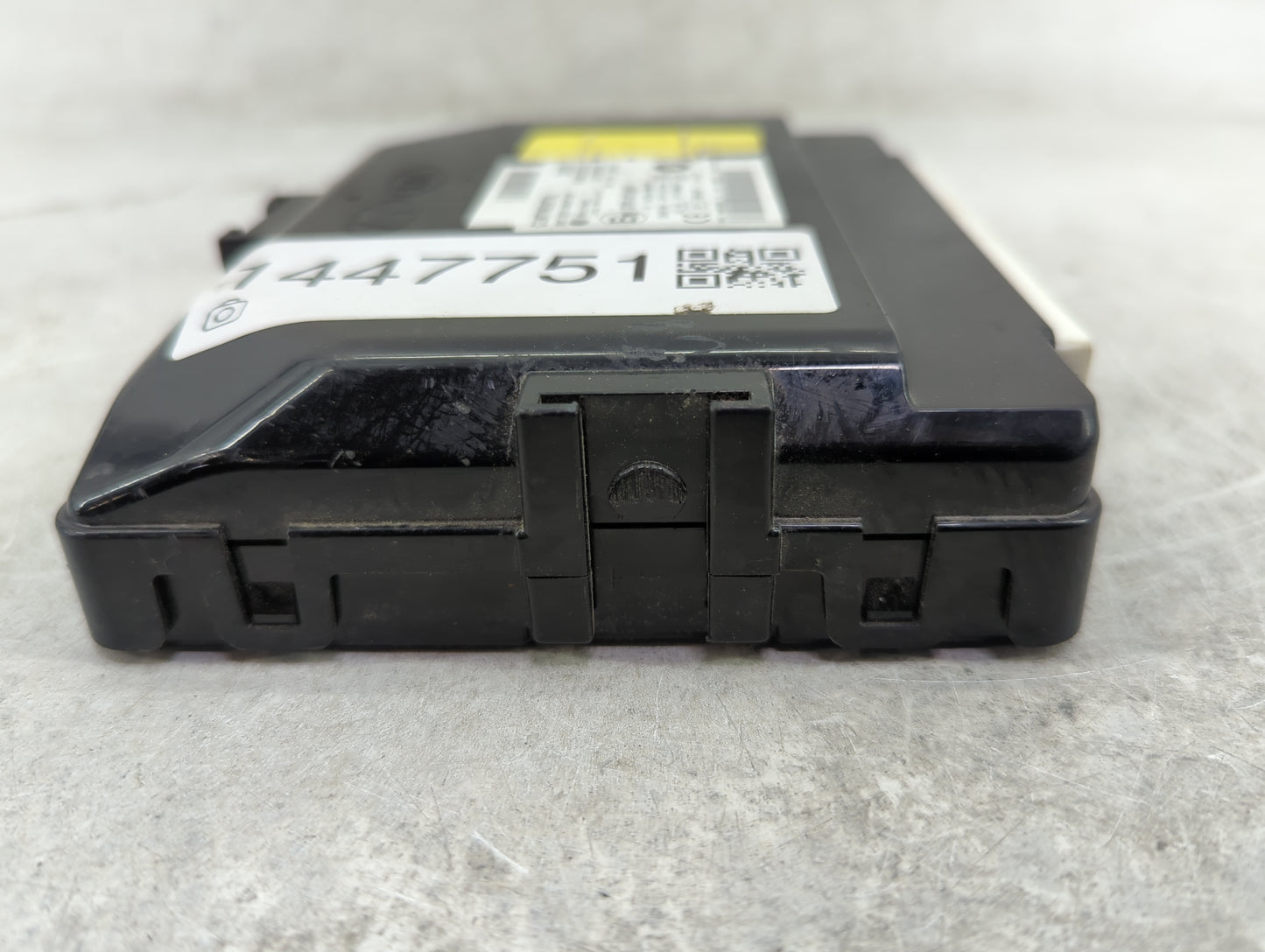 2015-2016 Hyundai Santa Fe Theft-locking Control Module - Oemusedautoparts1.com