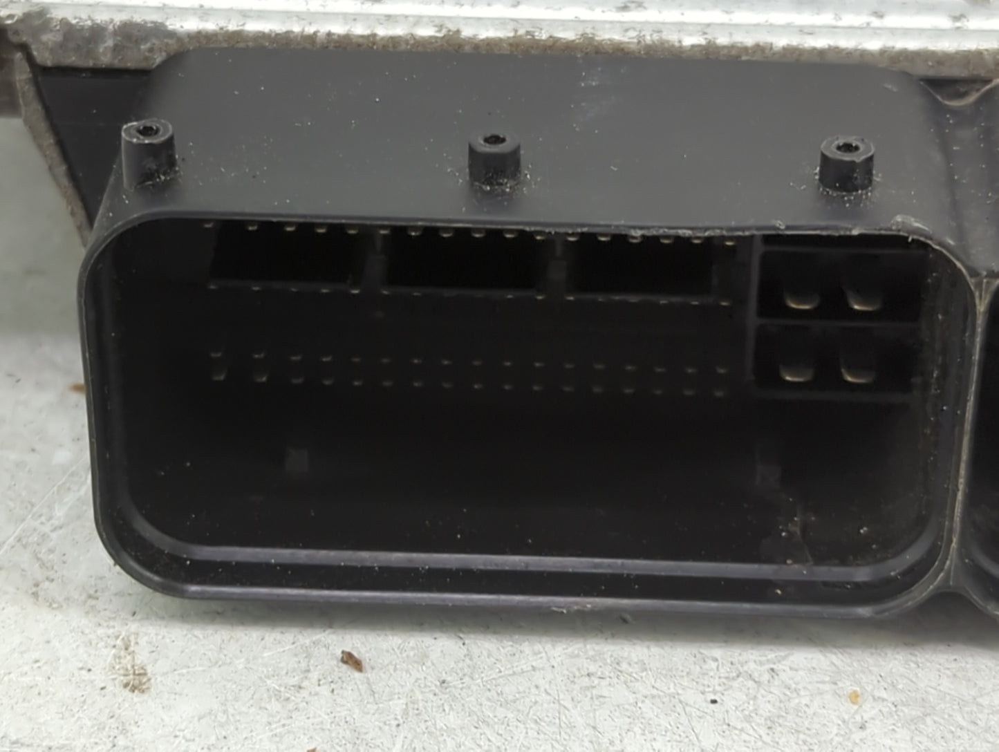 2015 Hyundai Santa Fe PCM Engine Control Computer ECU ECM PCU OEM P/N:39130-2GBB2 39100-2GBB2, 5WY3H49A, DMAFC0DR5A Fits OEM