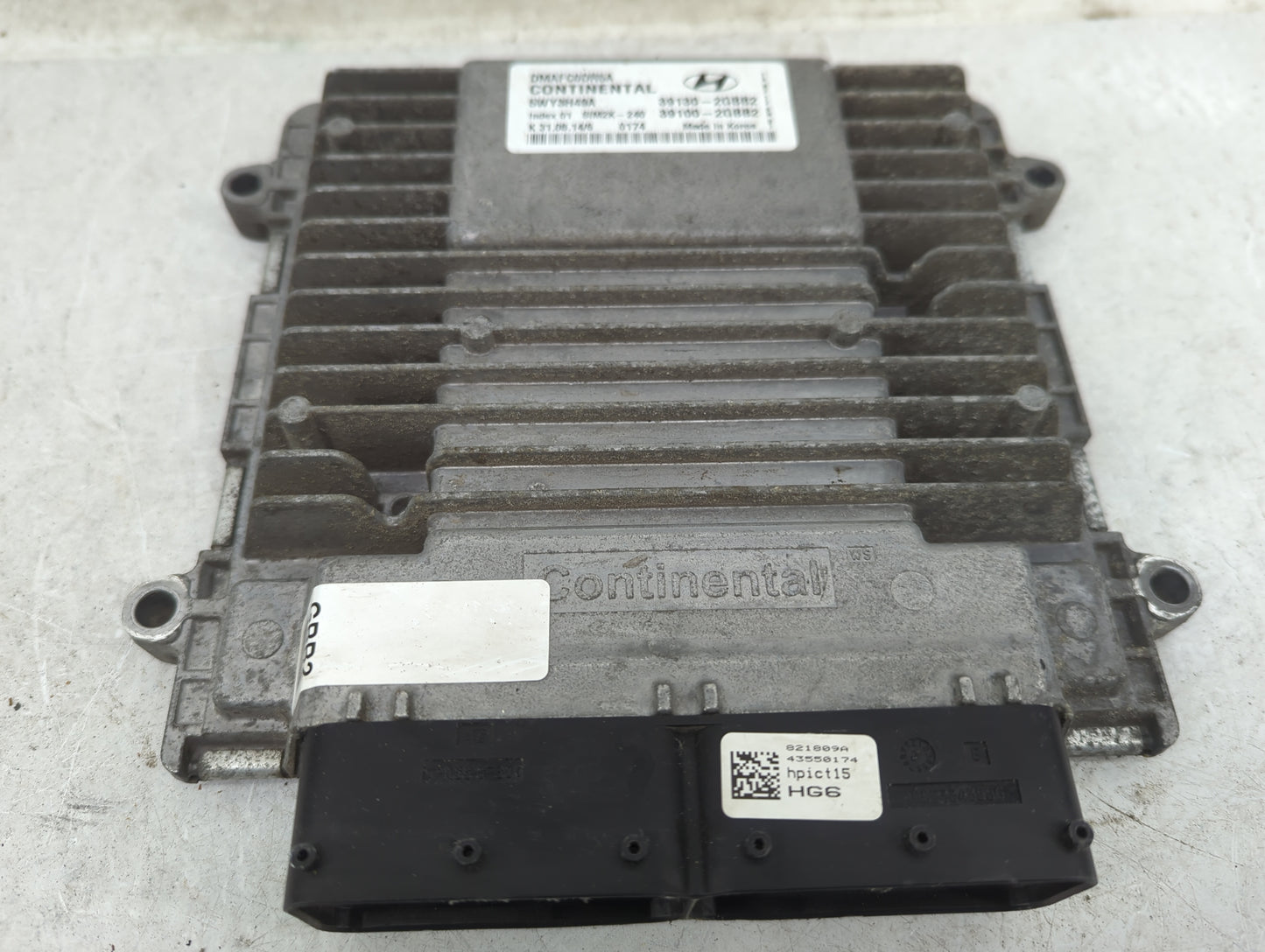 2015 Hyundai Santa Fe PCM Engine Control Computer ECU ECM PCU OEM P/N:39130-2GBB2 39100-2GBB2, 5WY3H49A, DMAFC0DR5A Fits OEM
