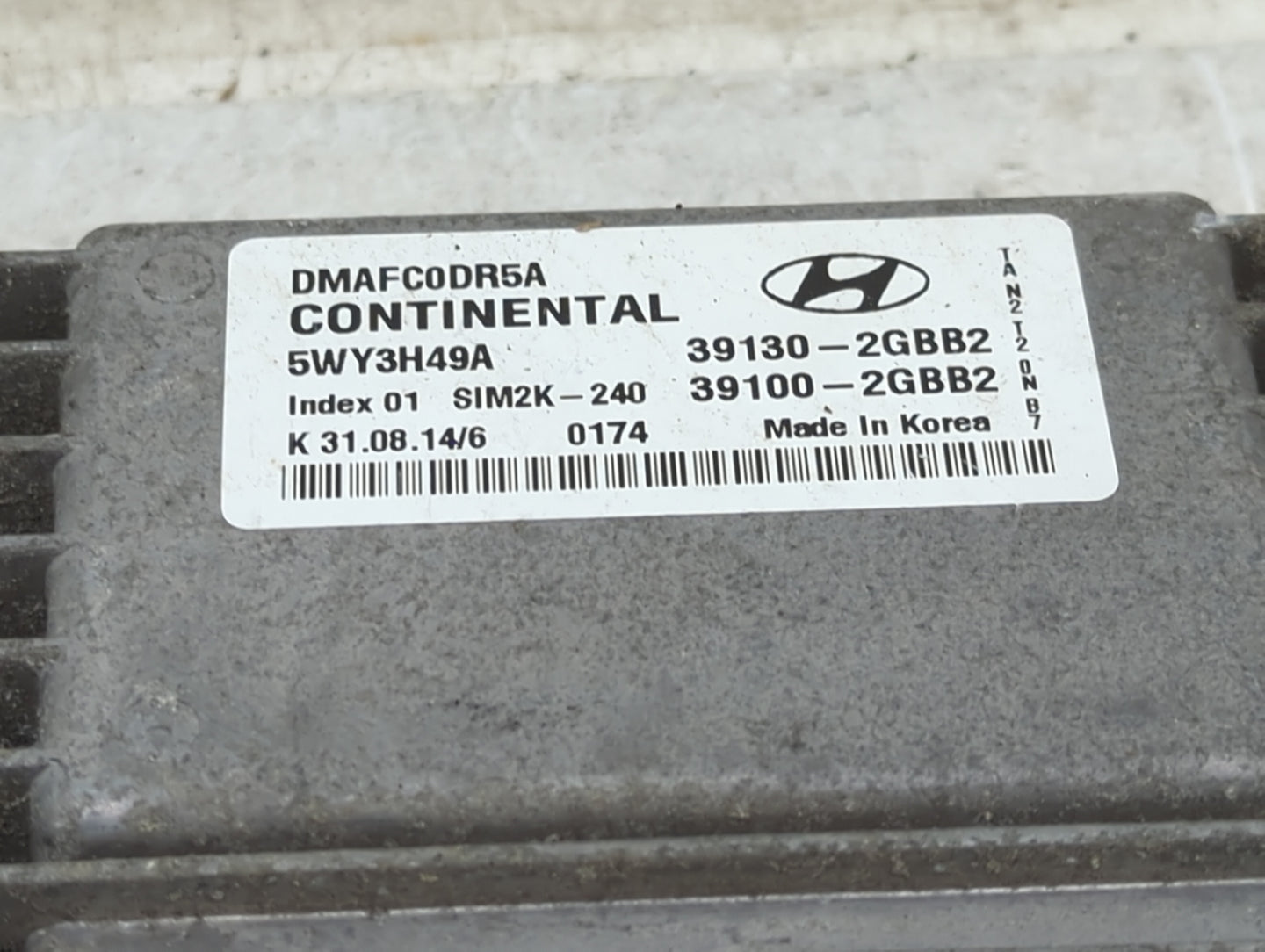 2015 Hyundai Santa Fe PCM Engine Control Computer ECU ECM PCU OEM P/N:39130-2GBB2 39100-2GBB2, 5WY3H49A, DMAFC0DR5A Fits OEM
