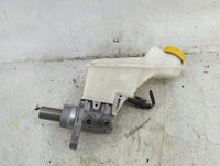 2013-2019 Hyundai Santa Fe Brake Master Cylinder 1490419 - Oemusedautoparts1.com