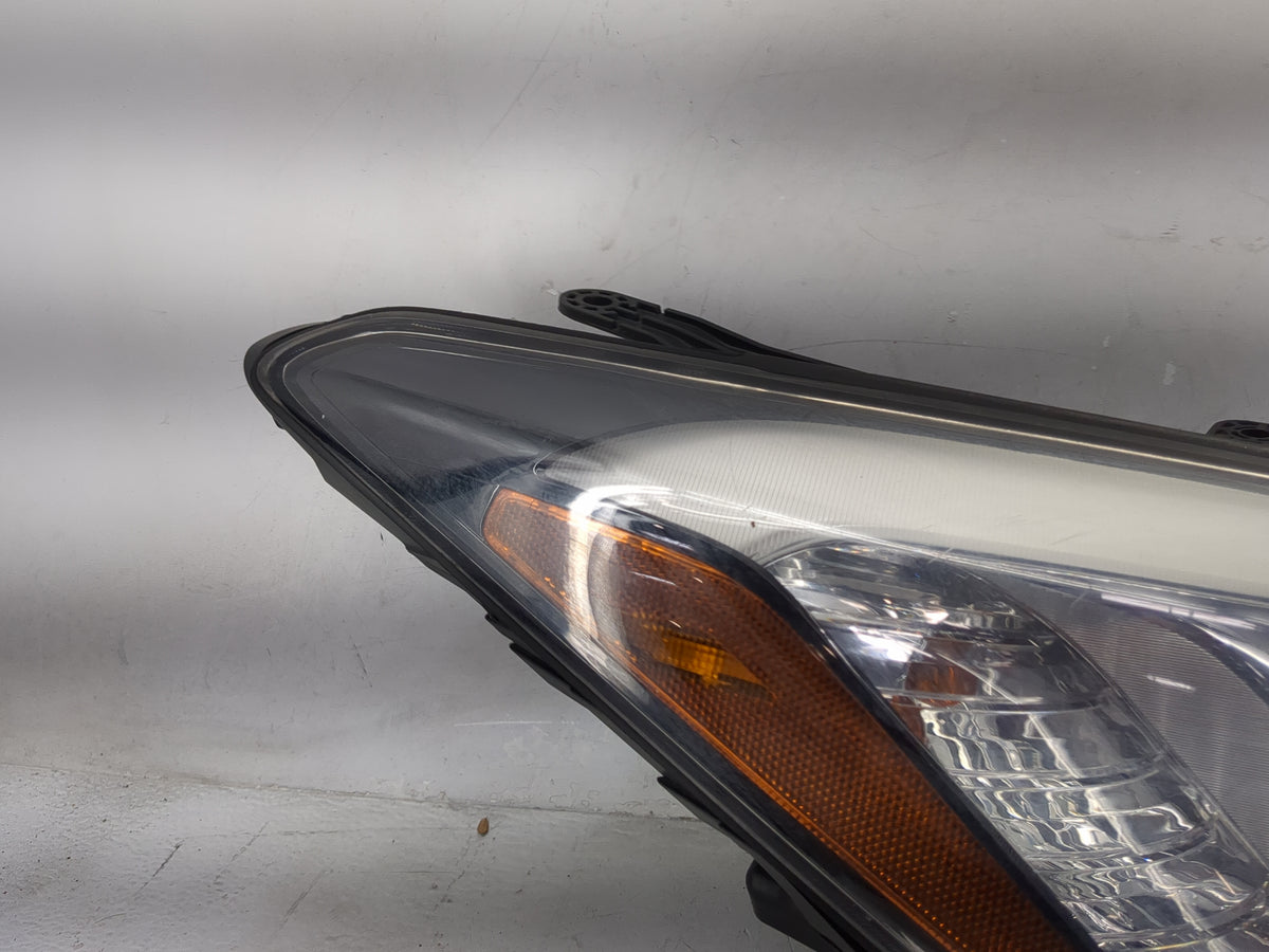 2015 Hyundai Santa Fe Passenger Right Oem Front Light Lamp Black - Oemusedautoparts1.com