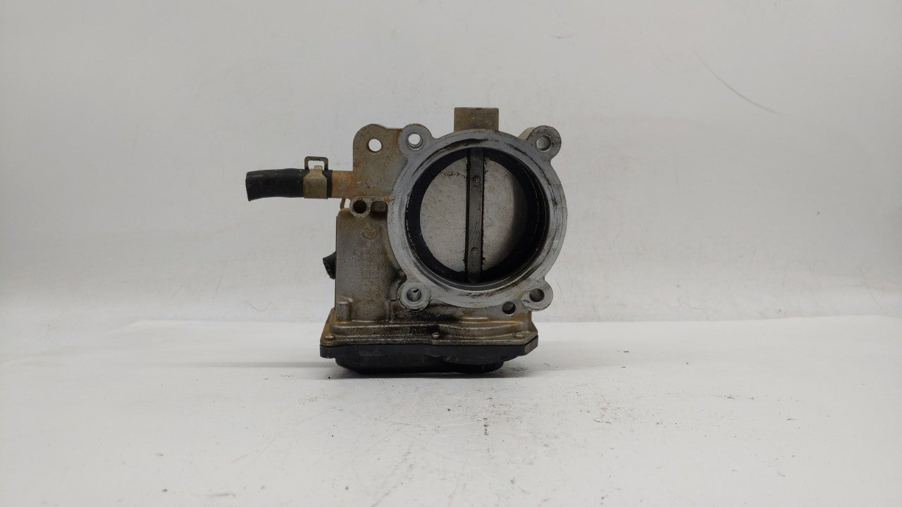 2013-2018 Hyundai Santa Fe Throttle Body P/N:35100-3CAA0 Fits Fits 2012 2013 2014 2015 2016 2017 2018 OEM Used Auto Parts - 