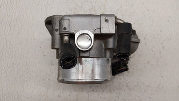2015 Hyundai Santa Fe Throttle Body P/N:35100-2G700 Fits Fits 2011 2012 2013 2014 2016 OEM Used Auto Parts