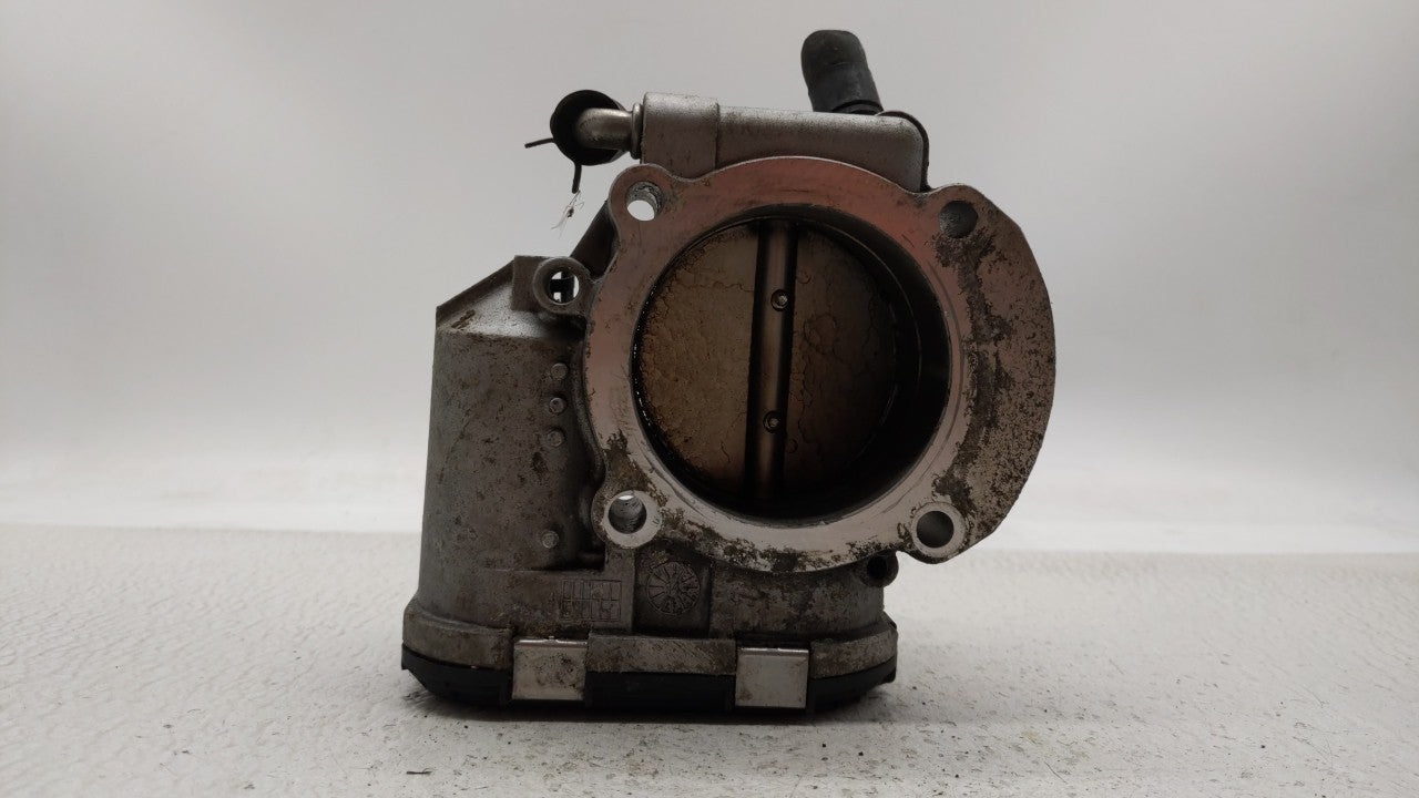 2015 Hyundai Santa Fe Throttle Body P/N:35100-2G700 Fits Fits 2011 2012 2013 2014 2016 OEM Used Auto Parts - Oemusedautopart