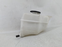 2013 Hyundai Santa Fe Radiator Coolant Overflow Expansion Tank Bottle - Oemusedautoparts1.com