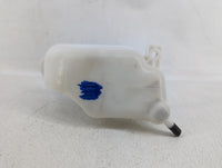 2013 Hyundai Santa Fe Radiator Coolant Overflow Expansion Tank Bottle - Oemusedautoparts1.com