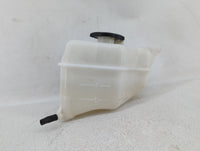 2013 Hyundai Santa Fe Radiator Coolant Overflow Expansion Tank Bottle - Oemusedautoparts1.com