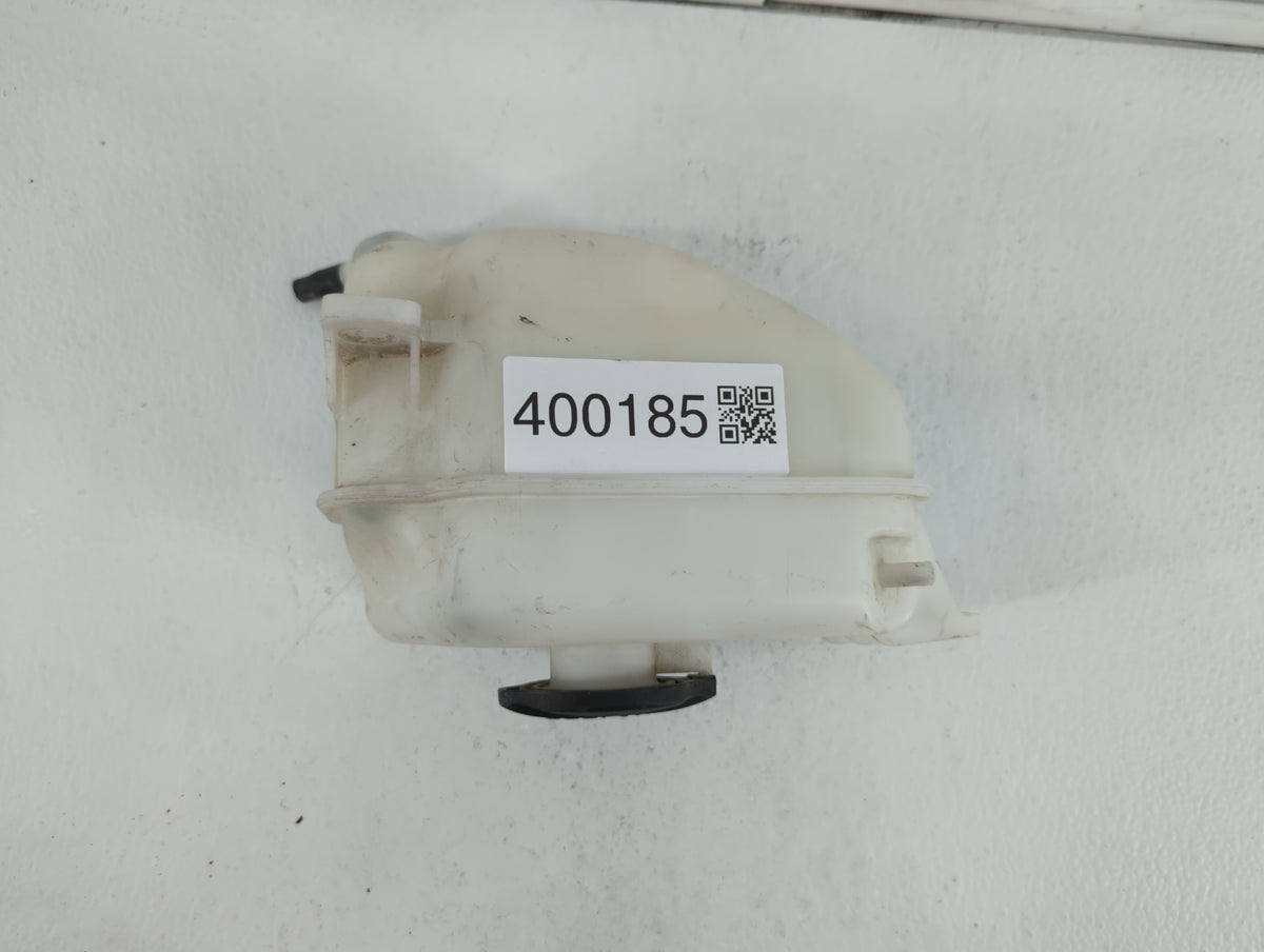 2013 Hyundai Santa Fe Radiator Coolant Overflow Expansion Tank Bottle 400185 - Oemusedautoparts1.com