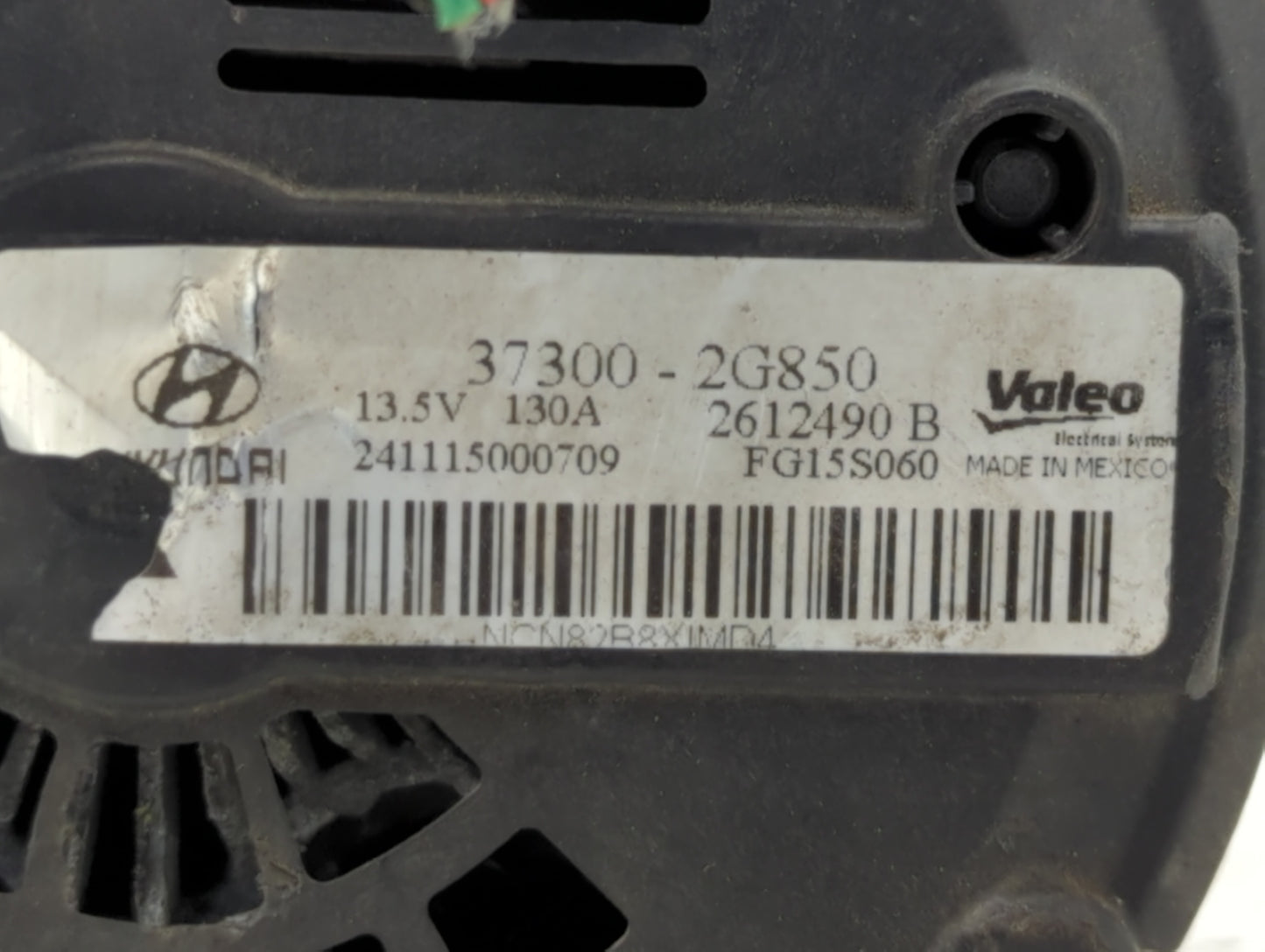 2015 Hyundai Santa Fe Alternator Replacement Generator Charging Assembly Engine OEM P/N:37300-2G850 Fits Fits 2014 OEM Used 