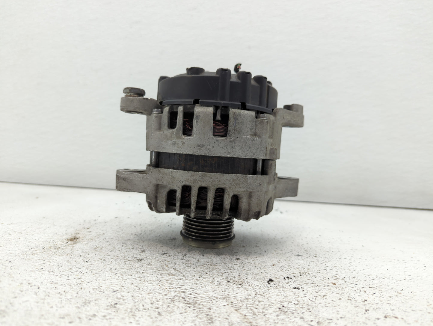 2015 Hyundai Santa Fe Alternator Replacement Generator Charging Assembly Engine OEM P/N:37300-2G850 Fits Fits 2014 OEM Used 