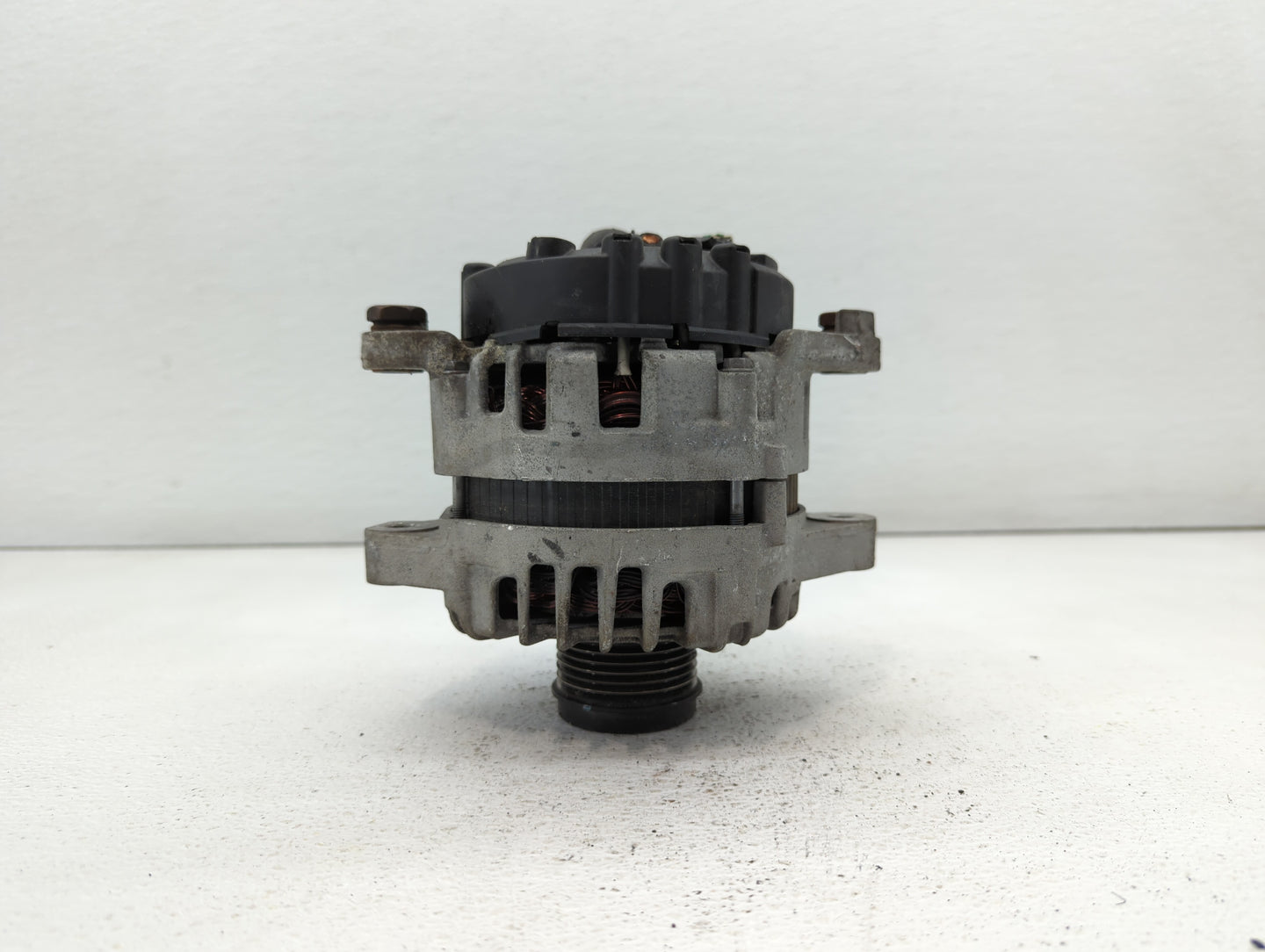 2015 Hyundai Santa Fe Alternator Replacement Generator Charging Assembly Engine OEM P/N:37300-2G800 37300-2G900 Fits OEM Use