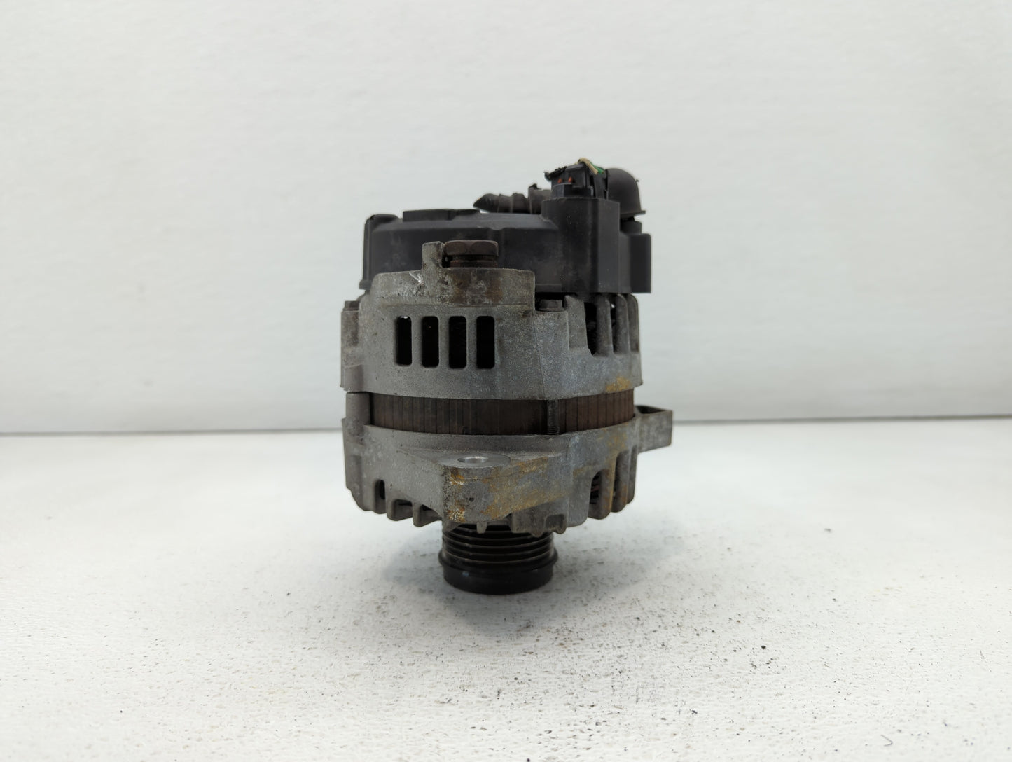 2015 Hyundai Santa Fe Alternator Replacement Generator Charging Assembly Engine OEM P/N:37300-2G800 37300-2G900 Fits OEM Use