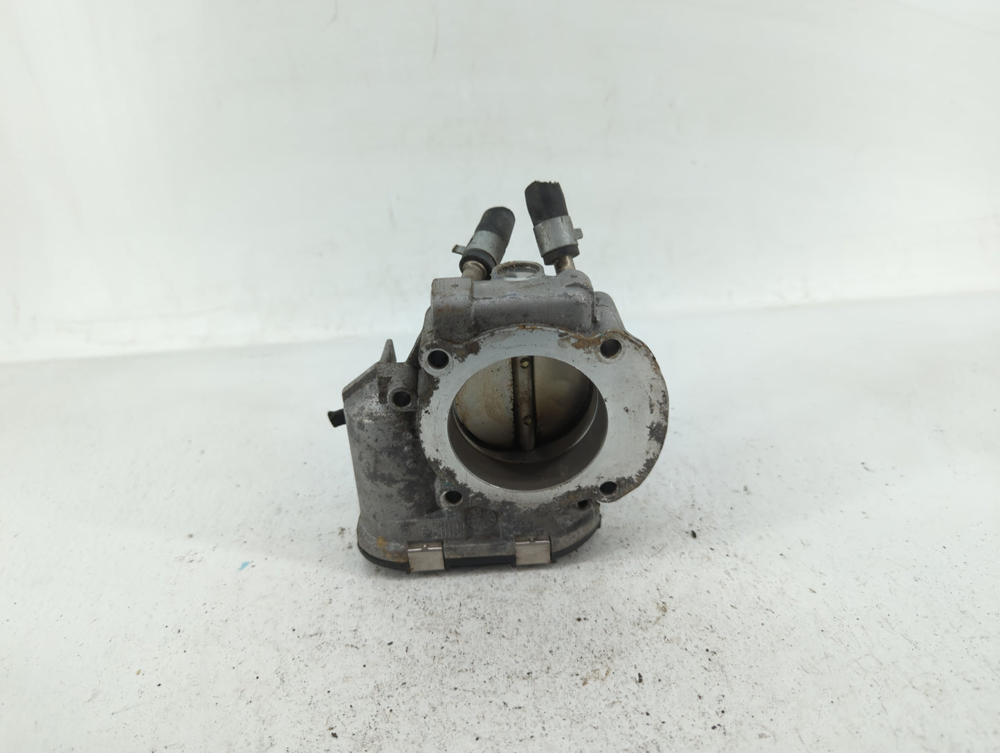 2015 Hyundai Santa Fe Throttle Body P/N:22030-0T080 35100-2G710 Fits Fits 2011 2012 2013 2014 2016 OEM Used Auto Parts - Oem