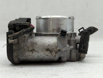 2015 Hyundai Santa Fe Throttle Body P/N:35100-2G700 Fits Fits 2011 2012 2013 2014 2016 OEM Used Auto Parts
