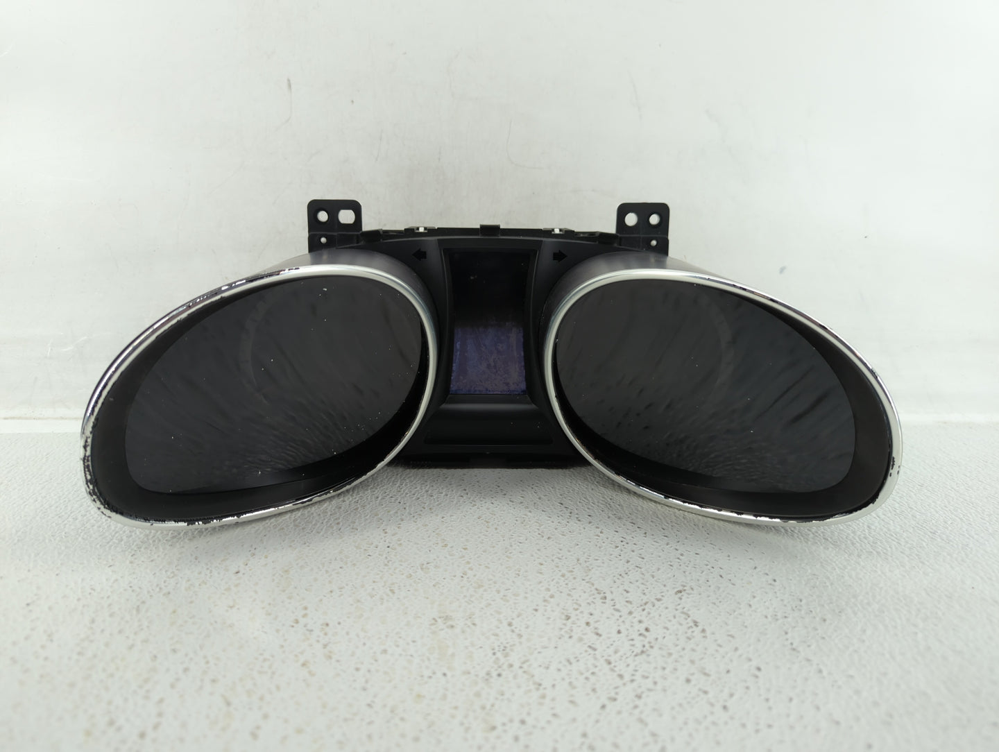 2015-2016 Hyundai Santa Fe Instrument Cluster Speedometer Gauges P/N:94011-B8240 Fits Fits 2015 2016 OEM Used Auto Parts - O