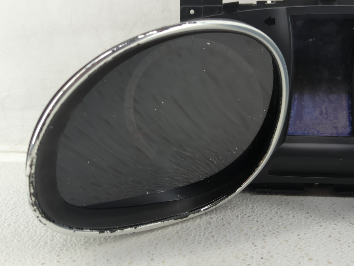 2015-2016 Hyundai Santa Fe Instrument Cluster Speedometer Gauges P/N:94011-B8240 Fits Fits 2015 2016 OEM Used Auto Parts - O
