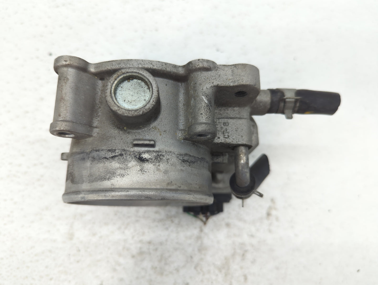 2013-2018 Hyundai Santa Fe Throttle Body P/N:35100-3CAA0 Fits Fits 2012 2013 2014 2015 2016 2017 2018 OEM Used Auto Parts - 
