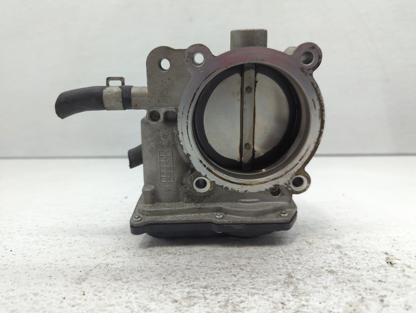 2013-2018 Hyundai Santa Fe Throttle Body P/N:35100-3CAA0 Fits Fits 2012 2013 2014 2015 2016 2017 2018 OEM Used Auto Parts - 