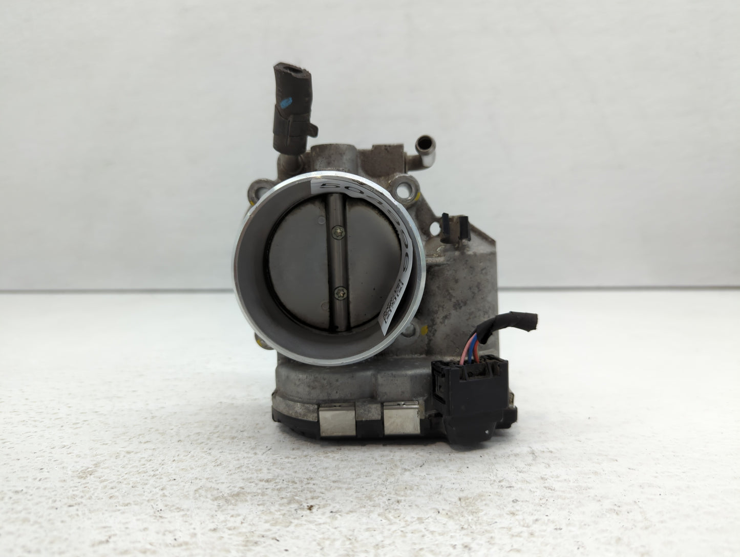 2015 Hyundai Santa Fe Throttle Body P/N:35100-2G700 Fits Fits 2011 2012 2013 2014 2016 OEM Used Auto Parts - Oemusedautopart