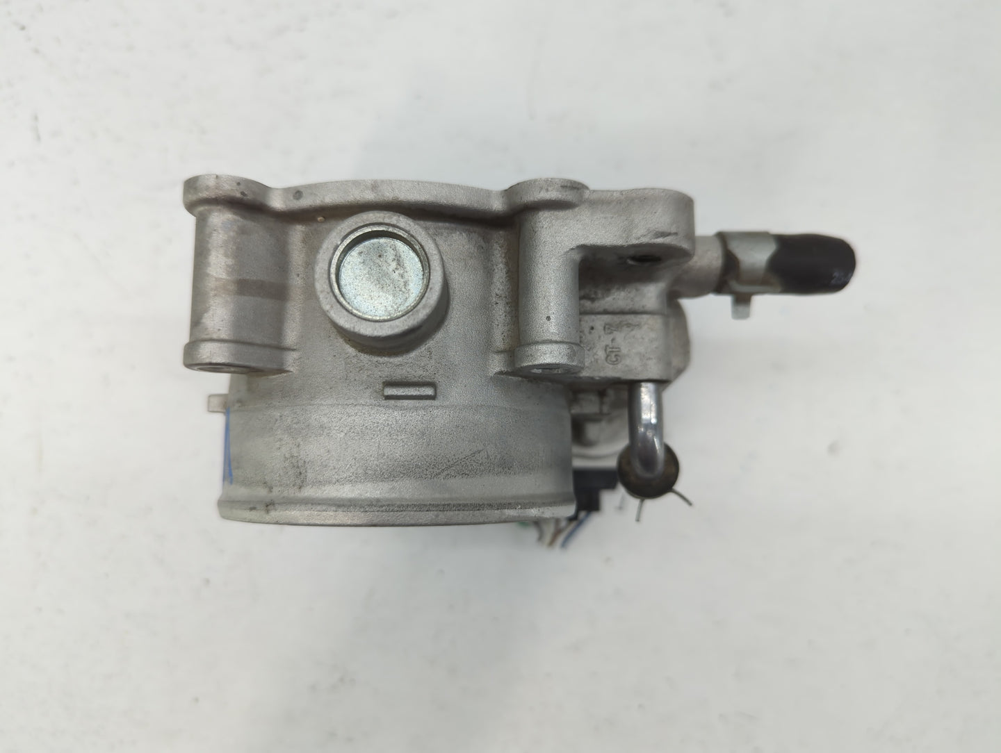 2013-2018 Hyundai Santa Fe Throttle Body P/N:35100-3caa0 Fits Fits 2012 2013 2014 2015 2016 2017 2018 OEM Used Auto Parts - 