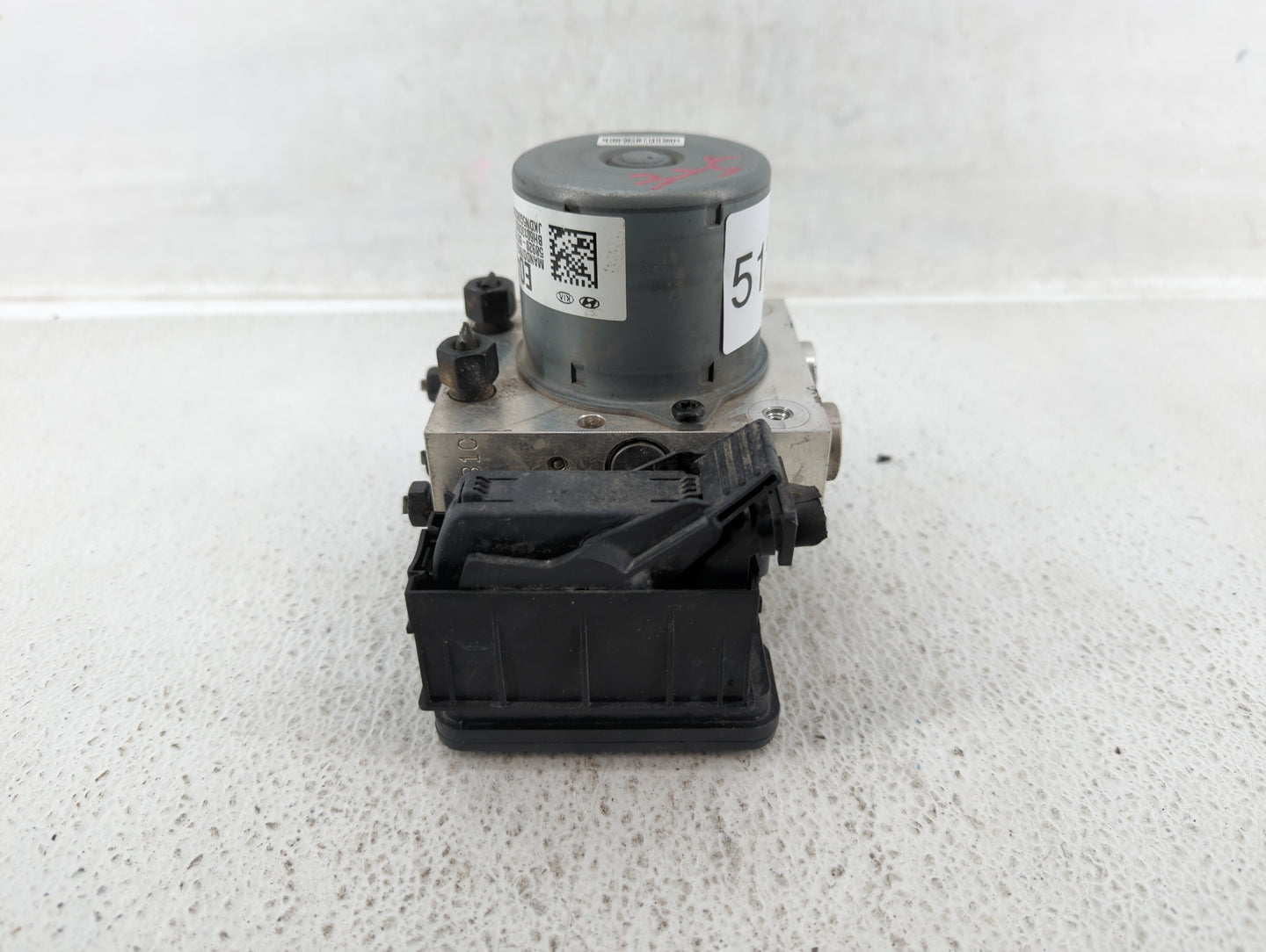 2013-2016 Hyundai Santa Fe ABS Pump Control Module Replacement P/N:58920-B8700 Fits Fits 2013 2014 2015 2016 OEM Used Auto P