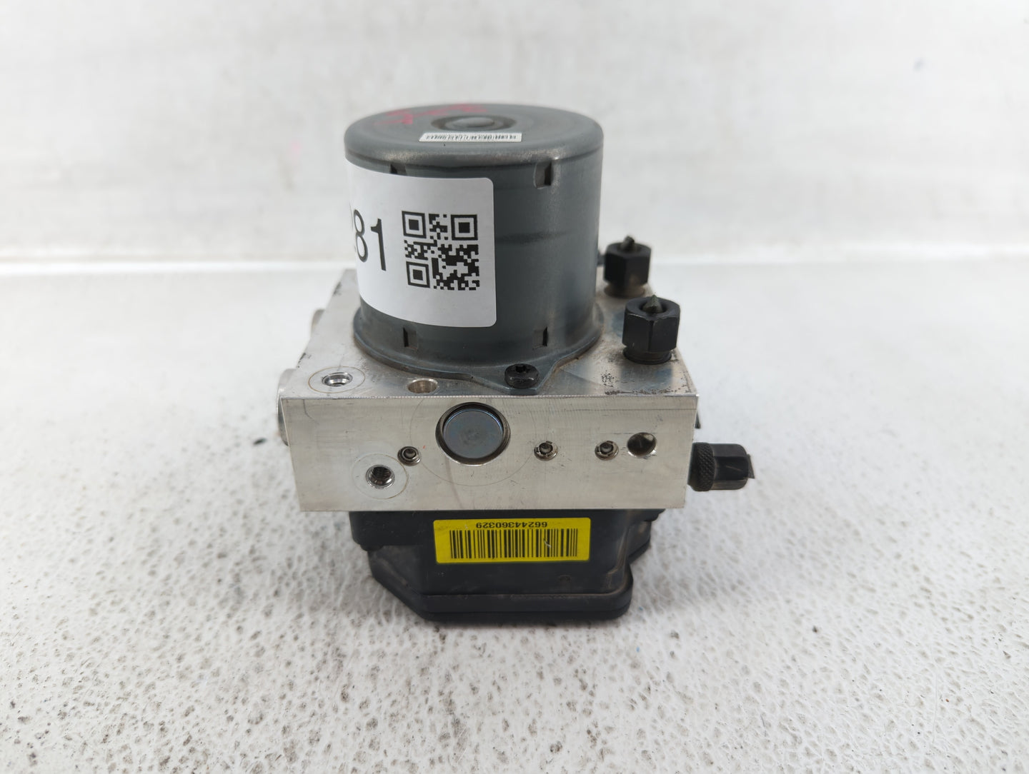 2013-2016 Hyundai Santa Fe ABS Pump Control Module Replacement P/N:58920-B8700 Fits Fits 2013 2014 2015 2016 OEM Used Auto P