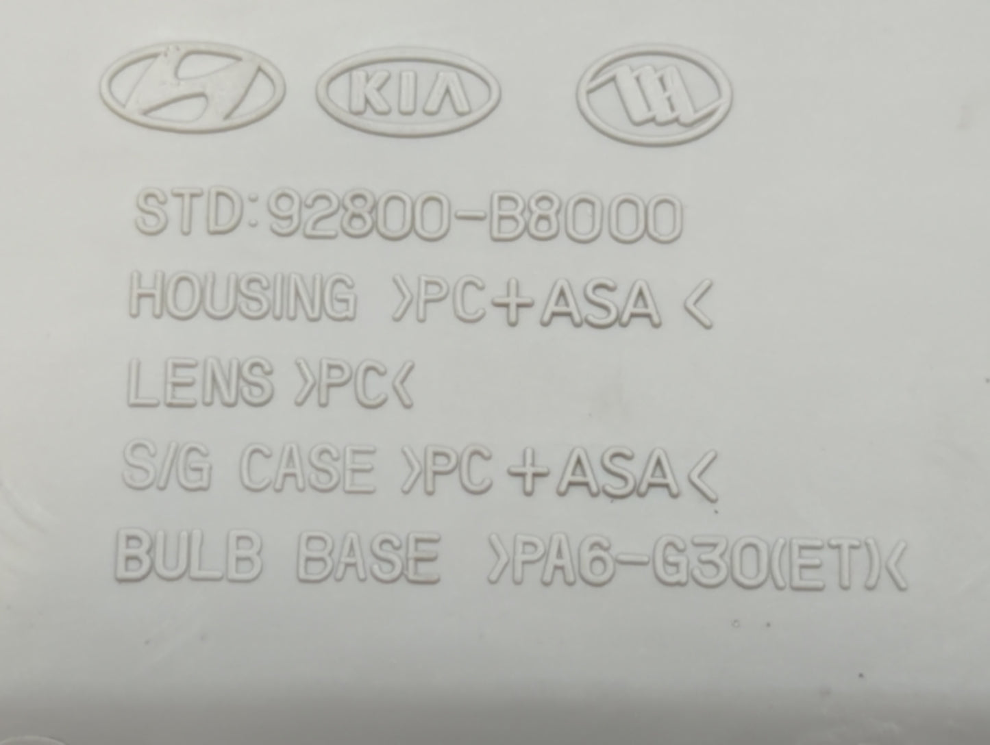 2015 Hyundai Santa Fe Overhead Roof Console Grey - Oemusedautoparts1.com